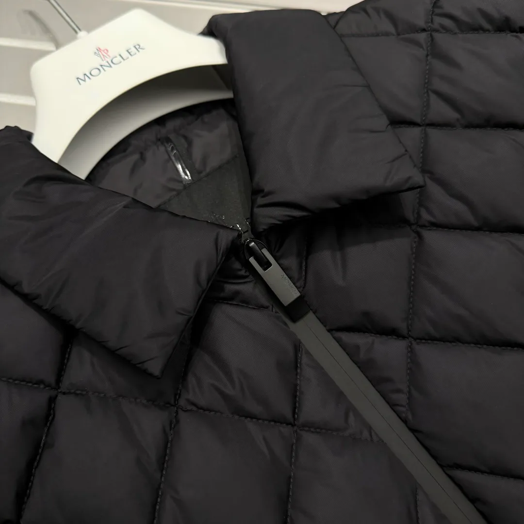 Men's Jackets And Down Jackets MONCLER 18019843