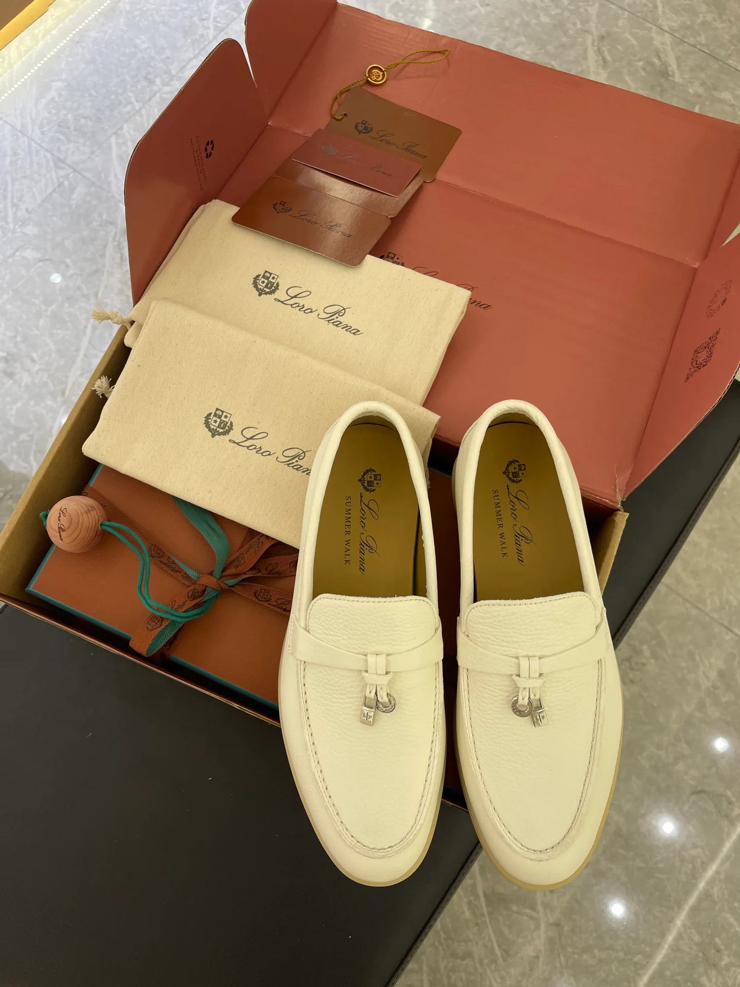 Women's Loafers And Moccasins LORO PIANA 17977255