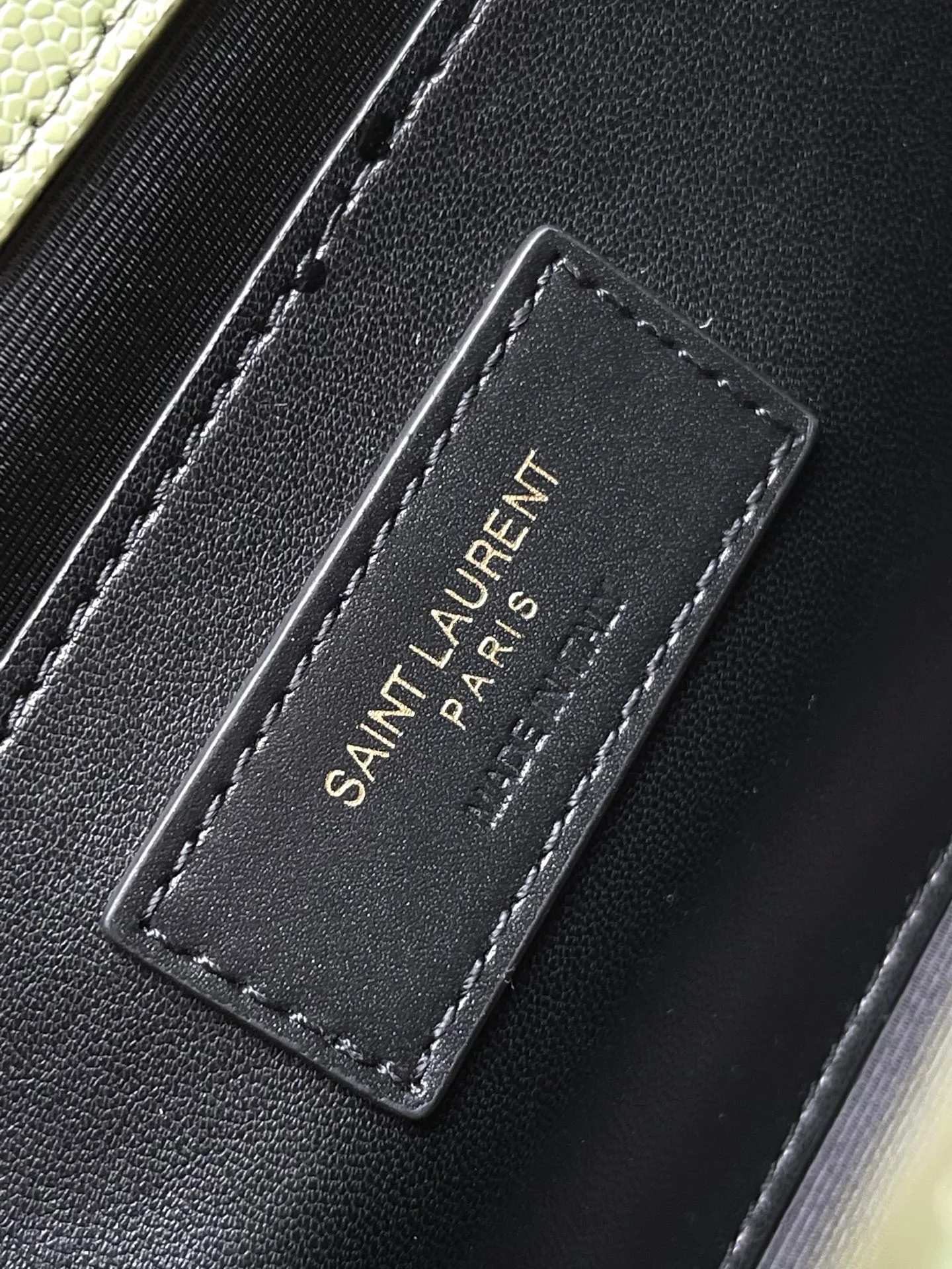 Классические Сумки Женские Saint Laurent 18610972