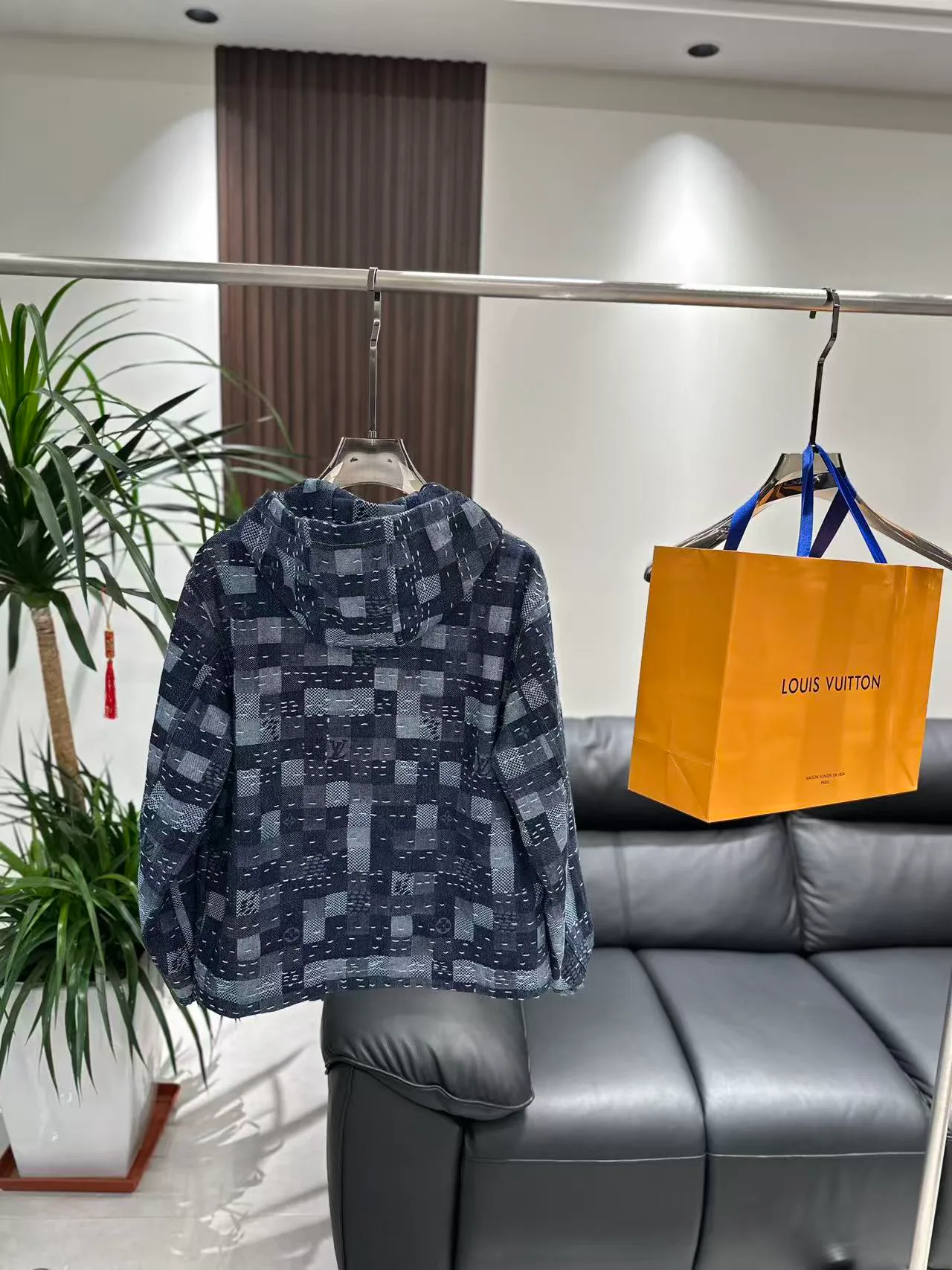 Men's Jackets And Down Jackets LOUIS VUITTON 17707399