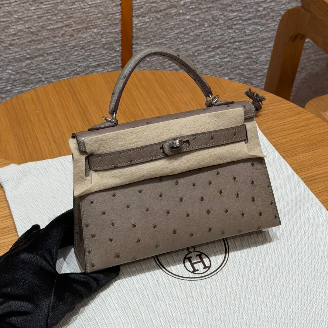 Women's Classic Handbags HERMES 18125667