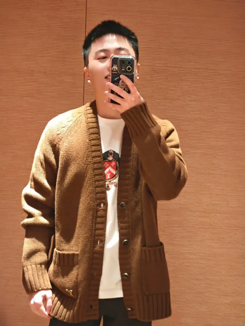 Women's Jumpers And Sweaters LOUIS VUITTON 18130414