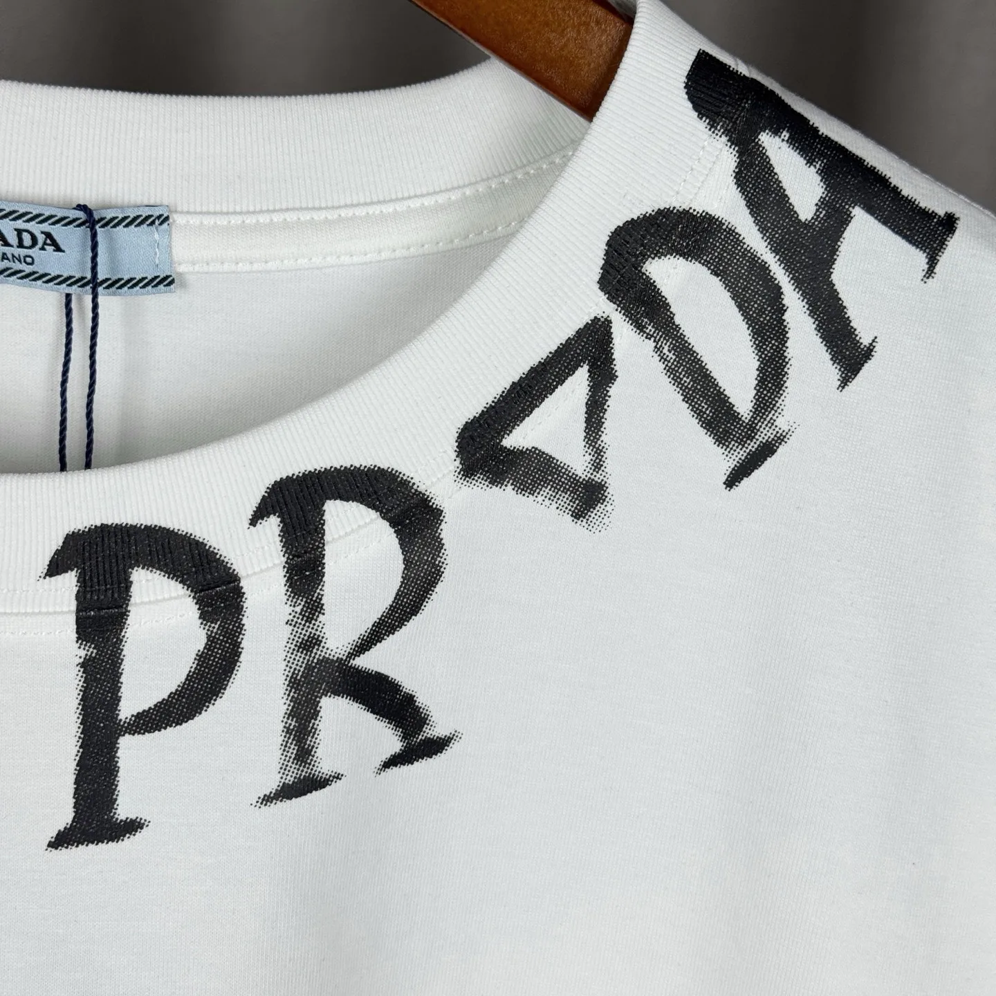 Men's T-Shirts PRADA 17406125