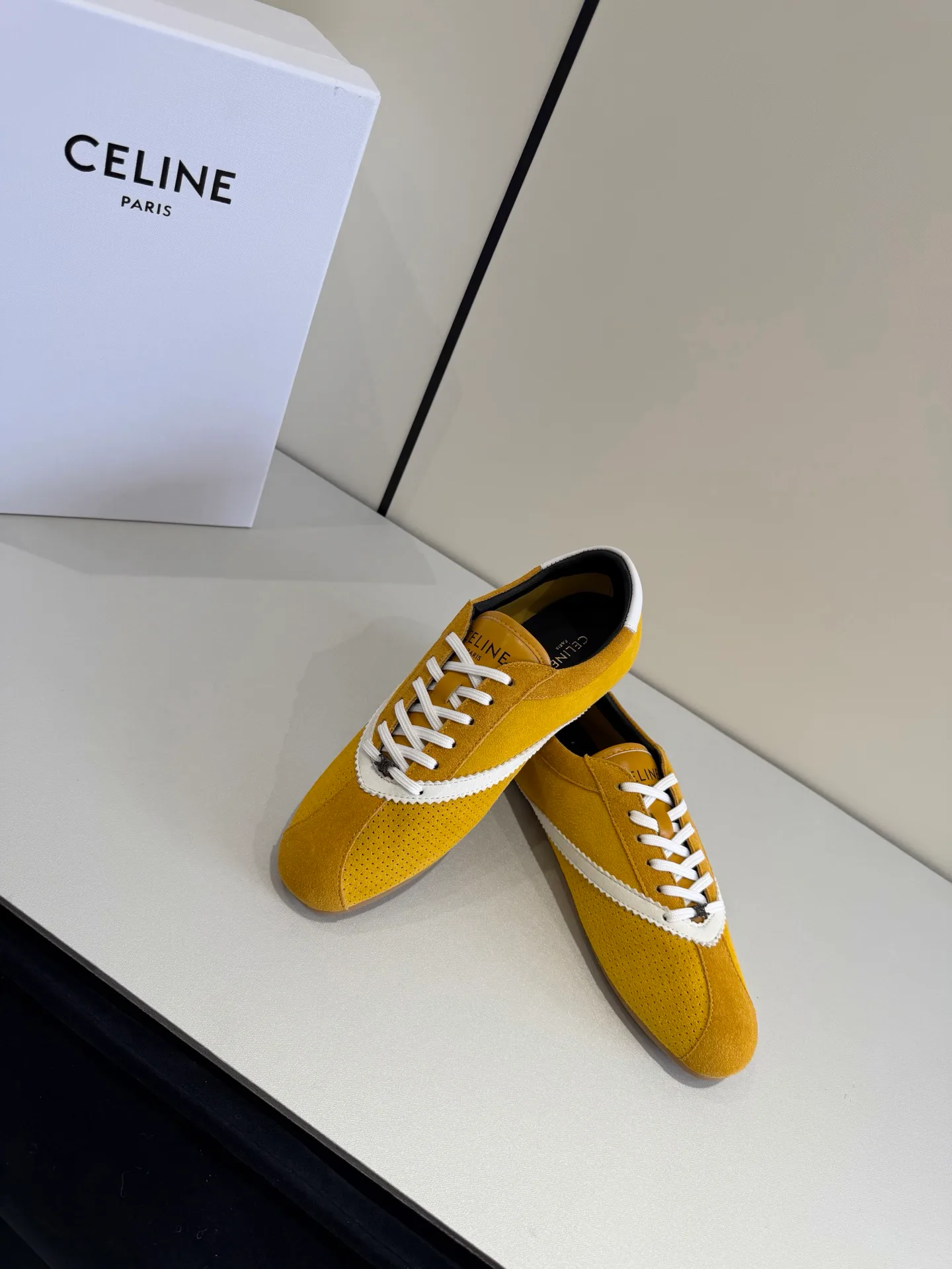 Women's Sneakers CELINE 17977148