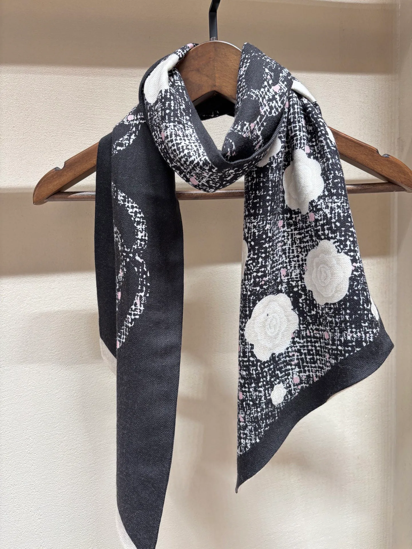 Scarves CHANEL 18093440