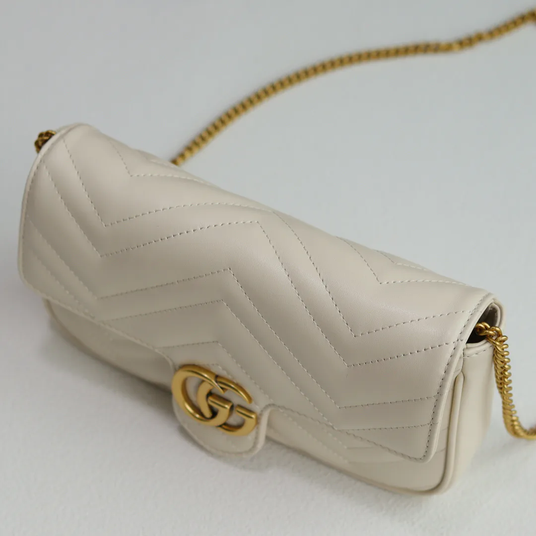 Women's Classic Handbags GUCCI 17947963