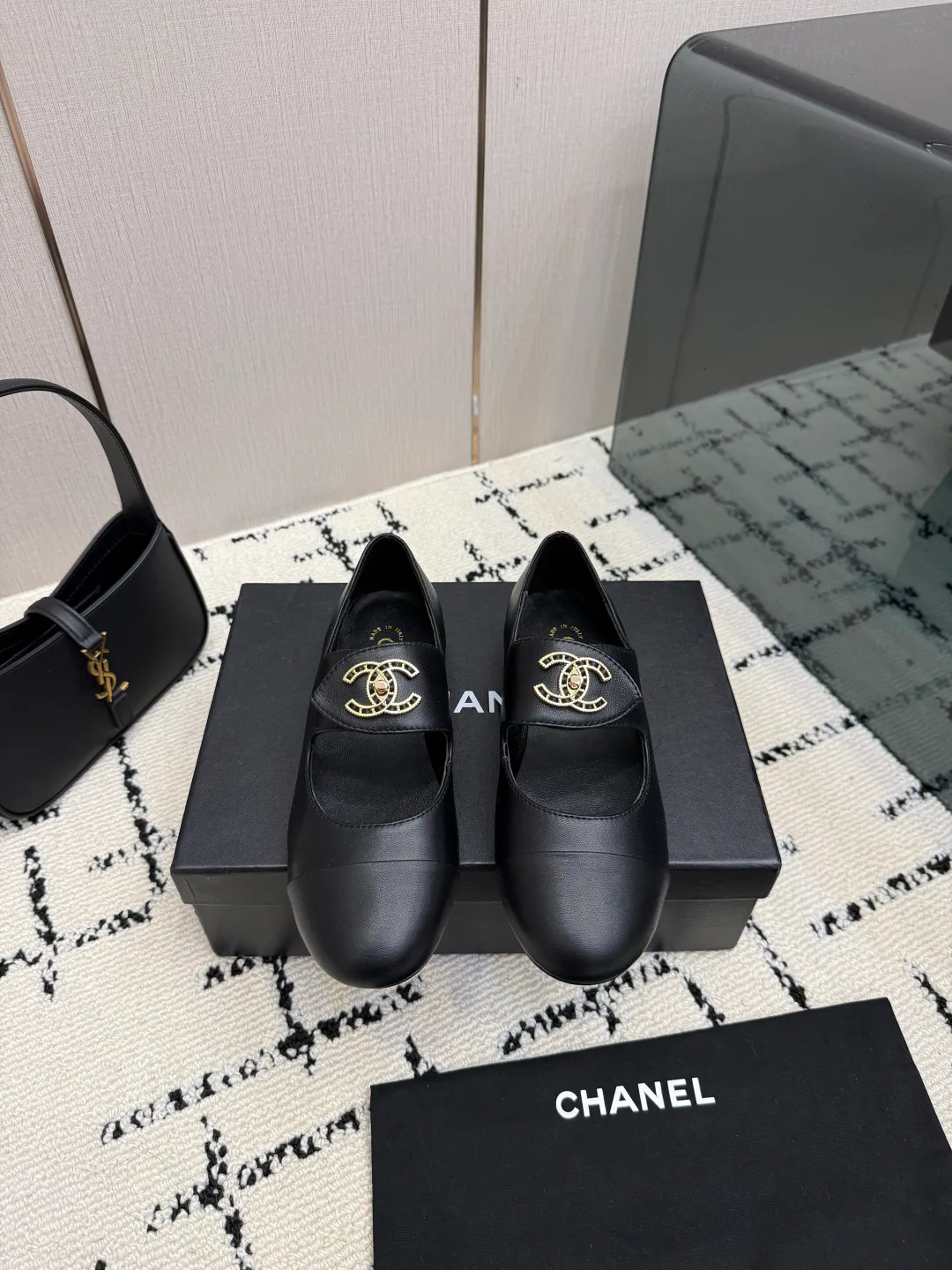 Women's Loafers And Moccasins CHANEL 17827567