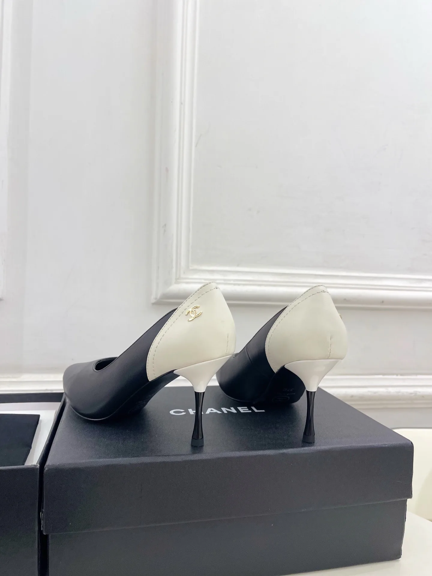 Women's Heels CHANEL 18034598