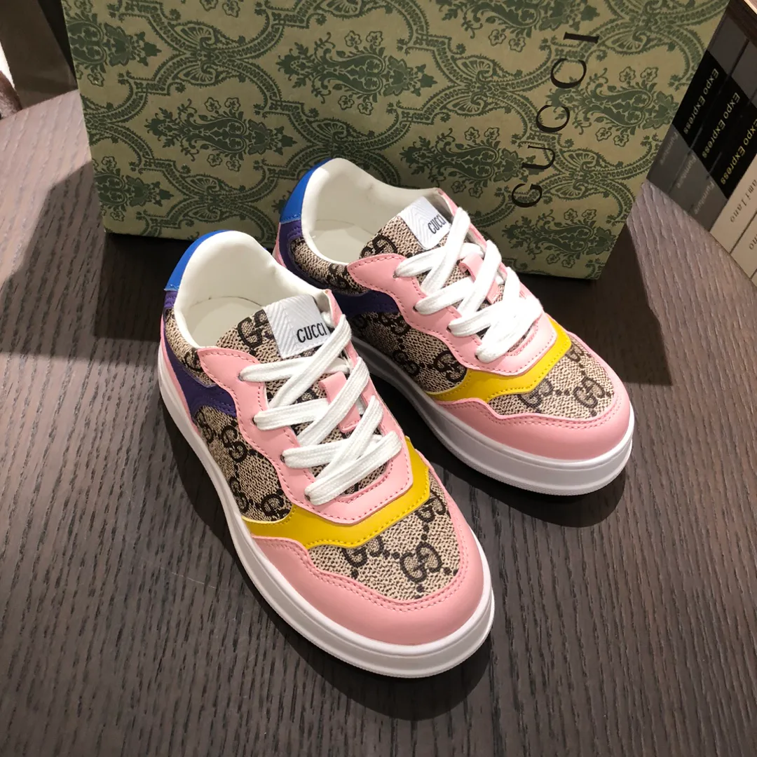 Women's Sneakers GUCCI 18445137