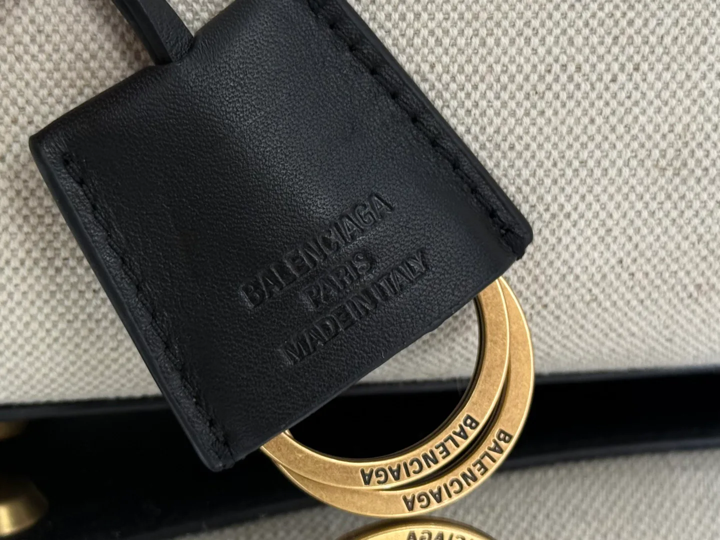 Классические Сумки Женские Balenciaga 18608571