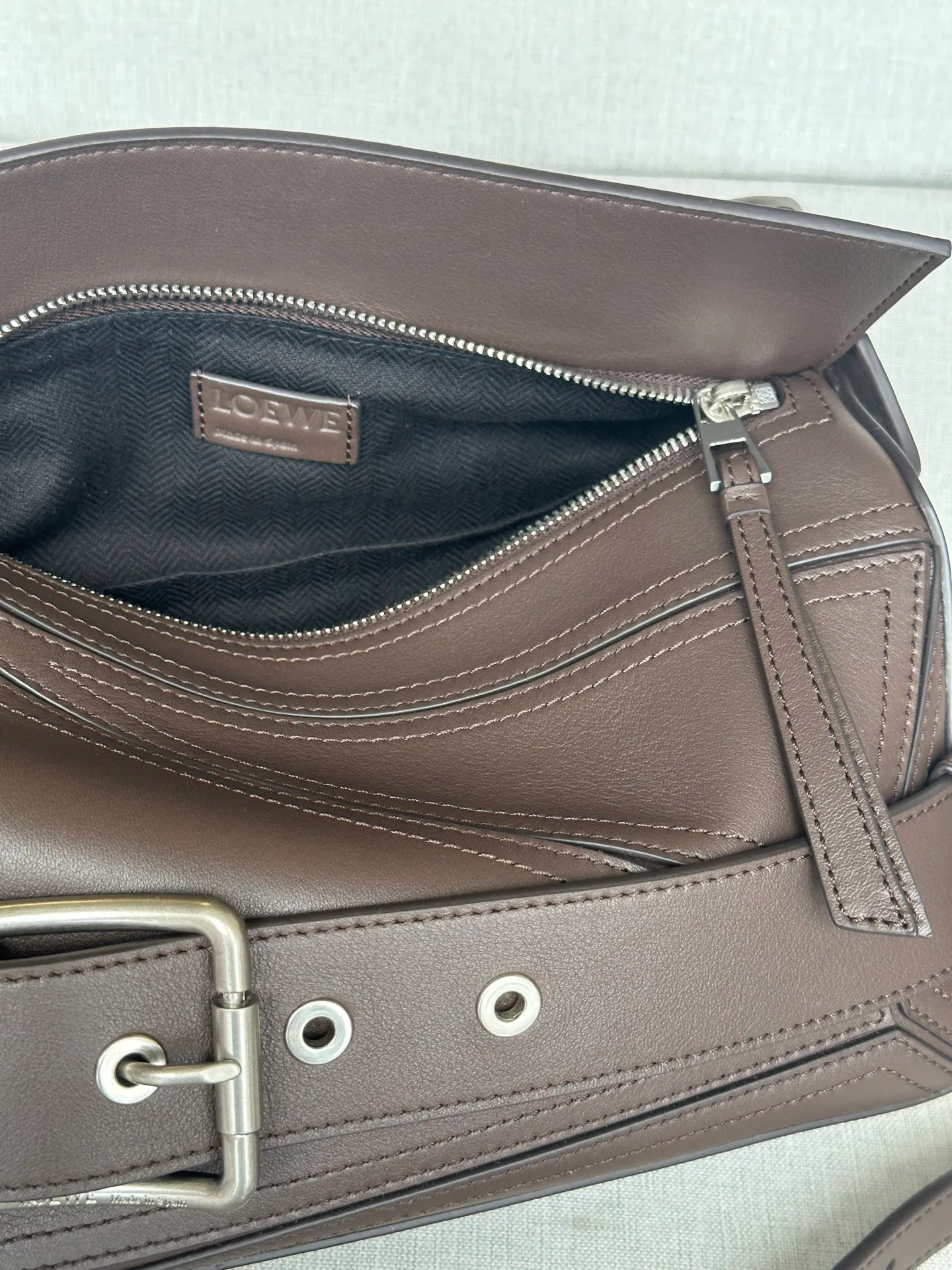 Women's Classic Handbags LOEWE 17807809