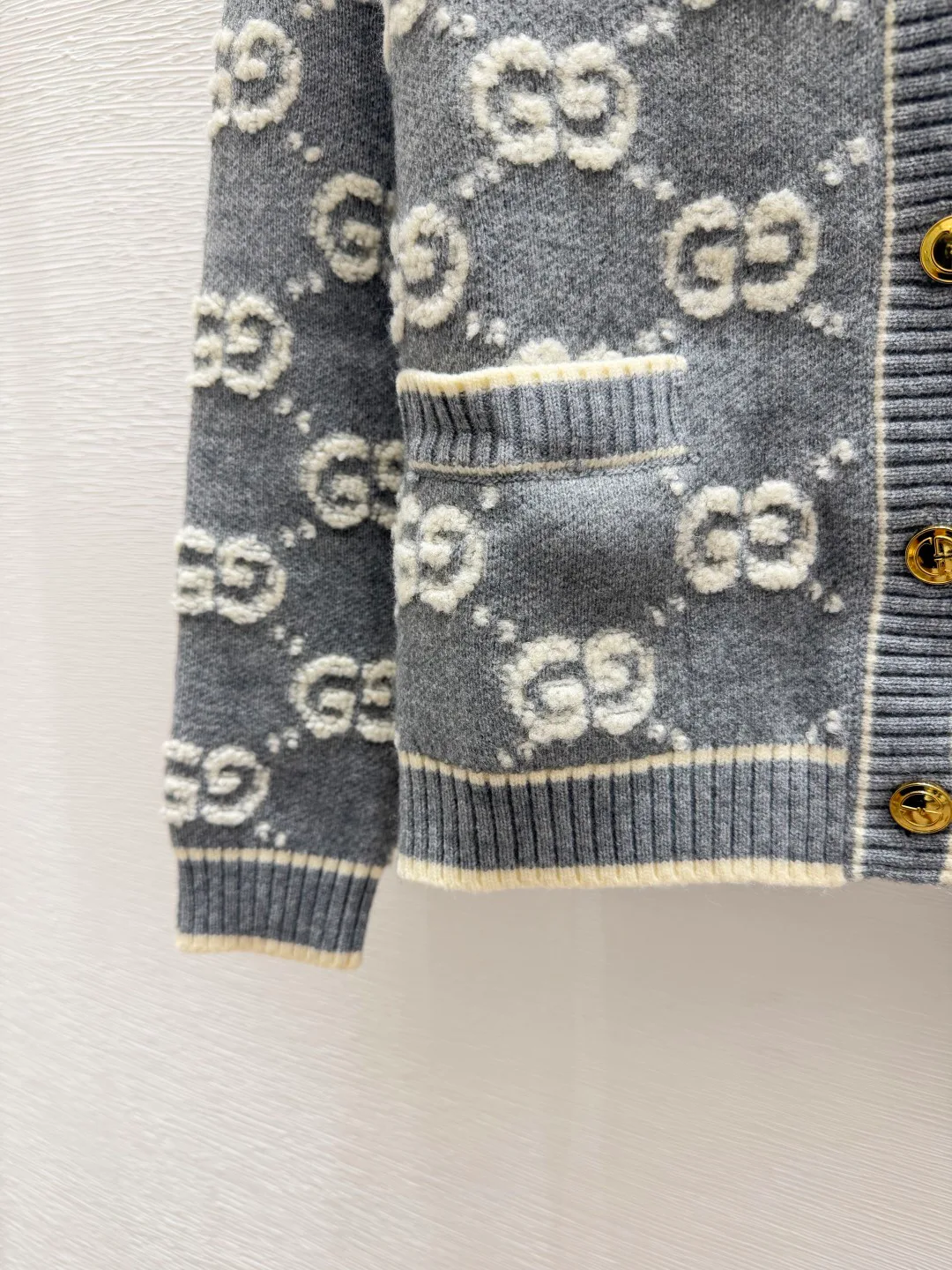 Women's Jumpers And Sweaters GUCCI 18016386