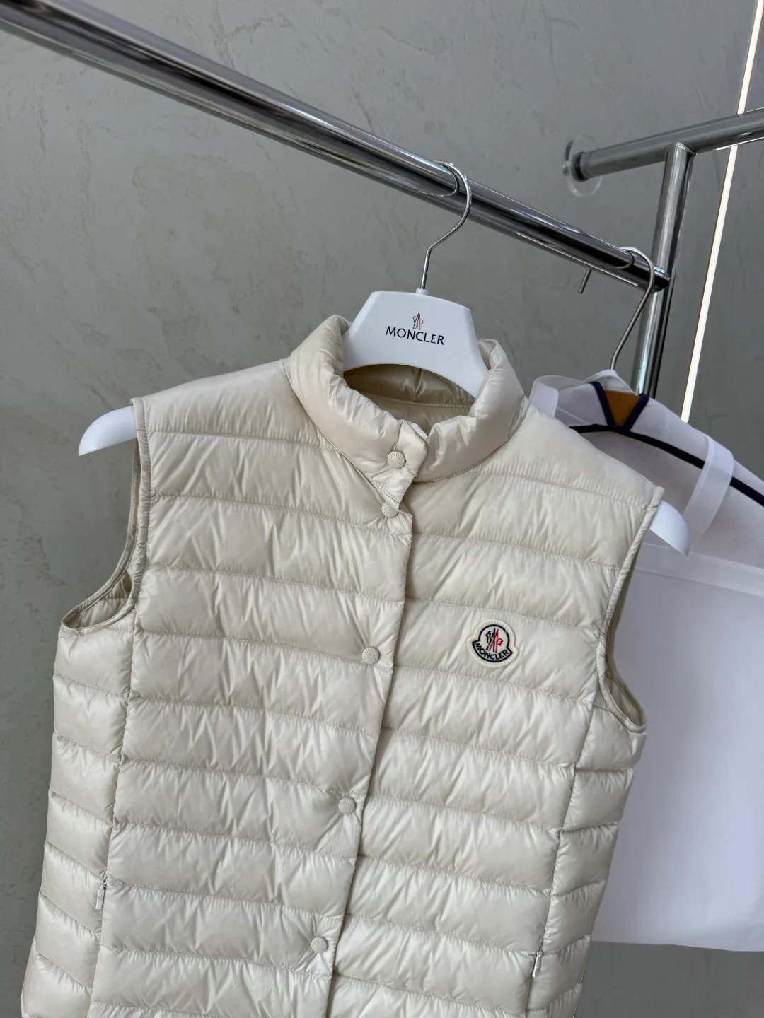 Men's Vests MONCLER 18030019