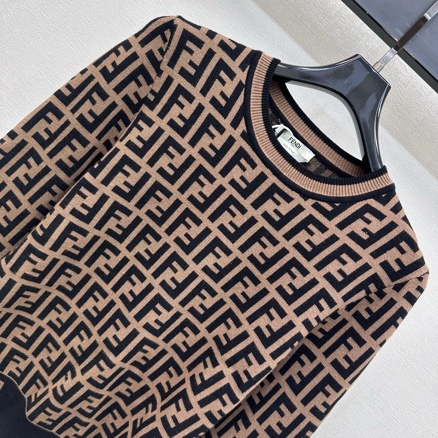 Women's Jumpers And Sweaters FENDI 18411212