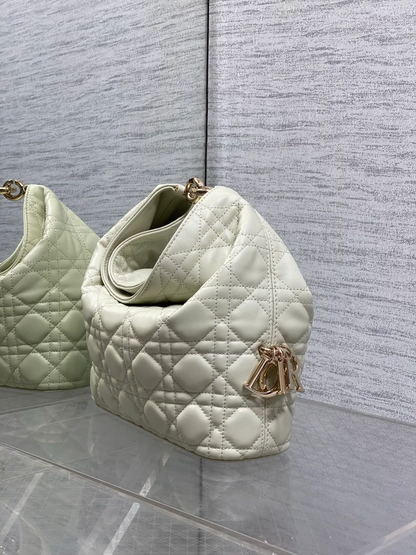 Women's Classic Handbags CHRISTIAN DIOR 18242109