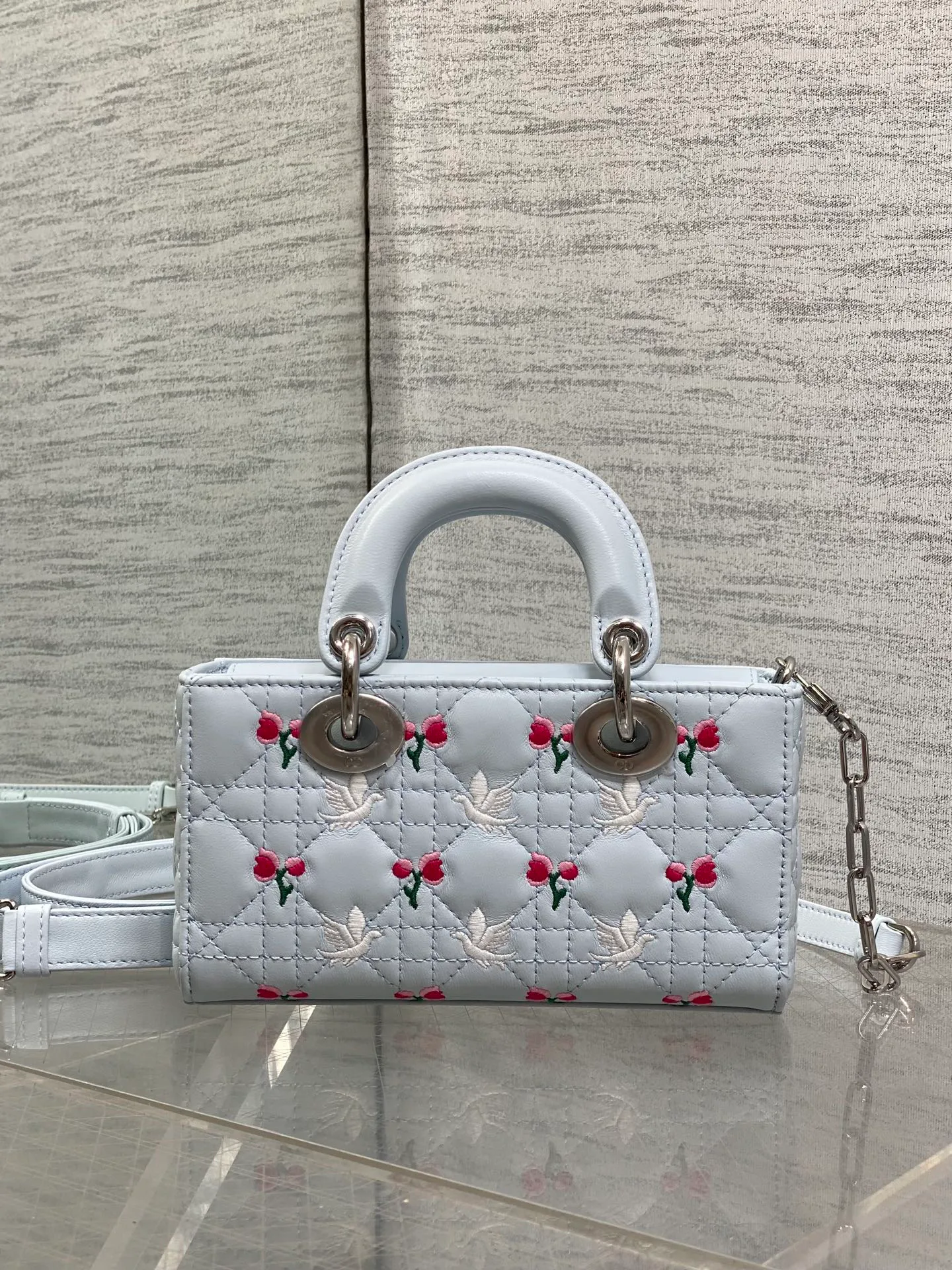 Women's Classic Handbags CHRISTIAN DIOR 17601320