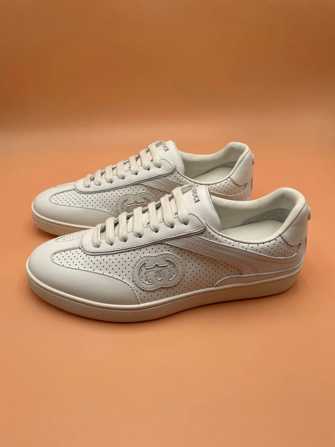 Women's Sneakers GUCCI 17620516