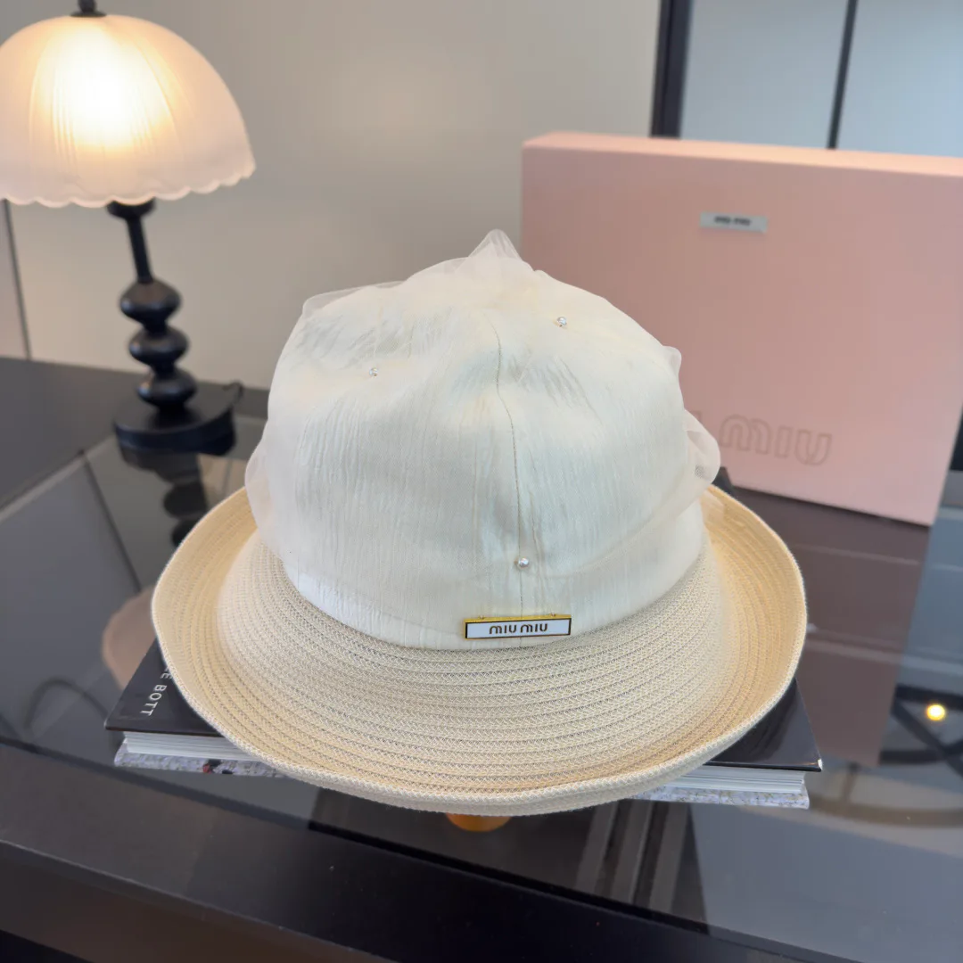 Hats MIU MIU 17467681