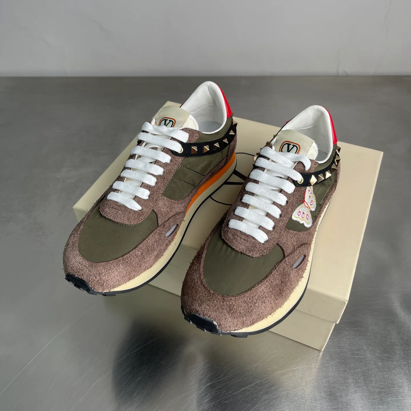 Women's Sneakers VALENTINO 18039003