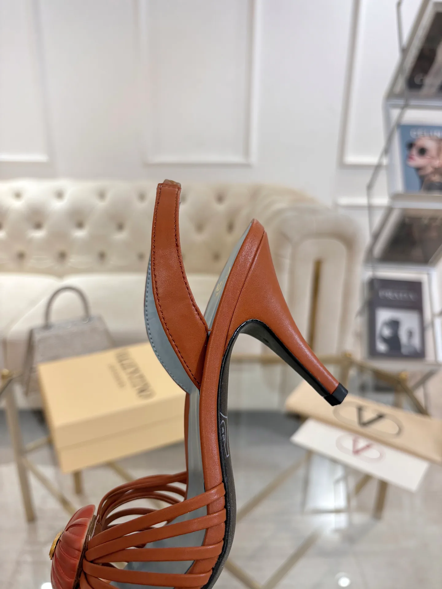 Women's Open-Toe Sandals VALENTINO 18135274