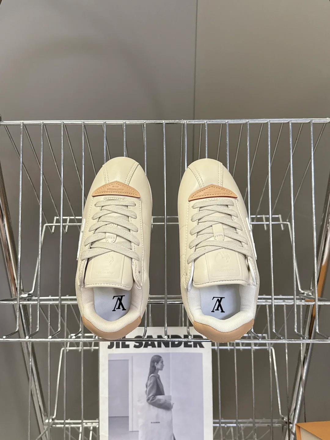 Women's Sneakers LOUIS VUITTON 18005441