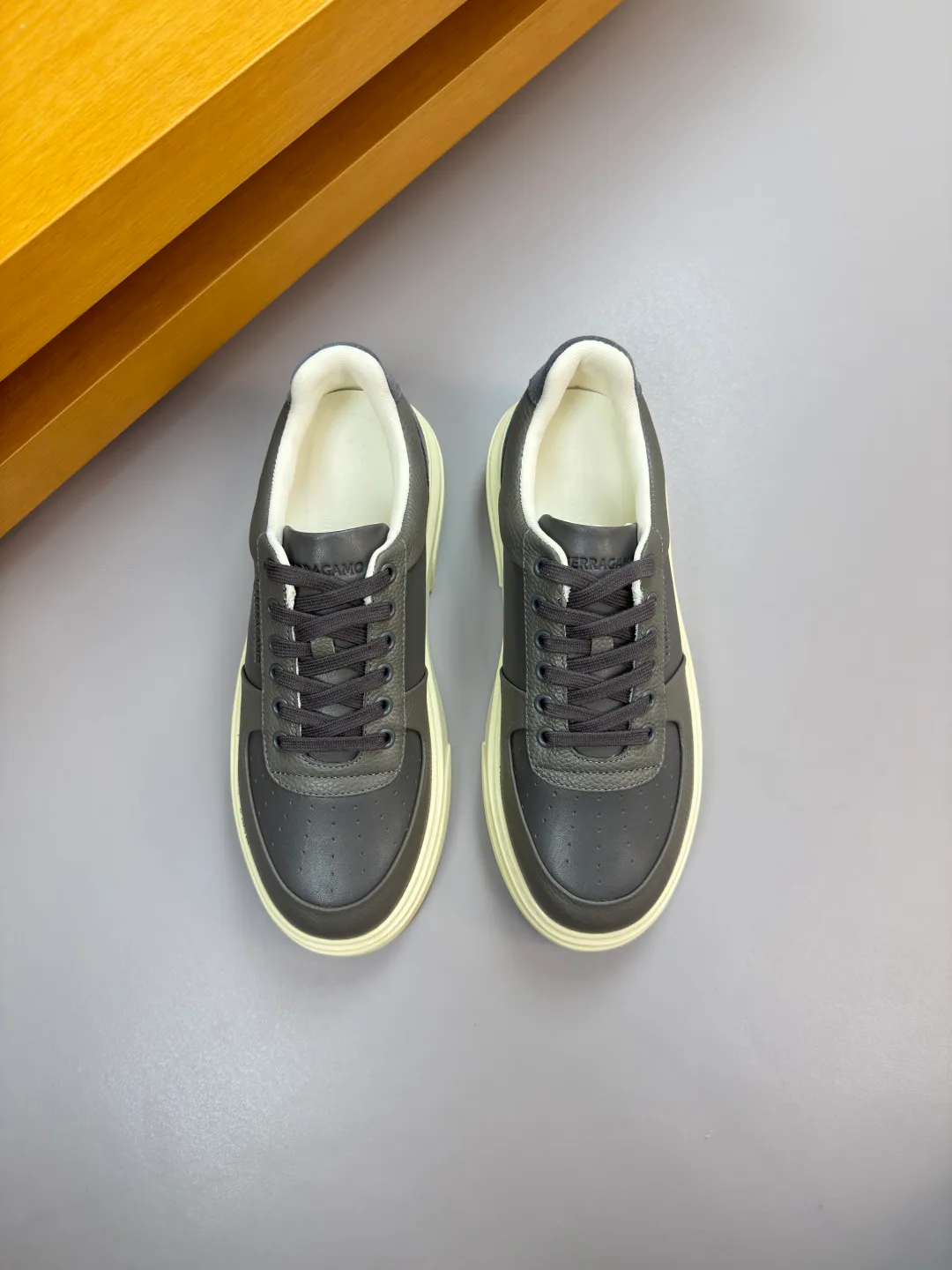 Men's Sneakers SALVATORE FERRAGAMO 17042094