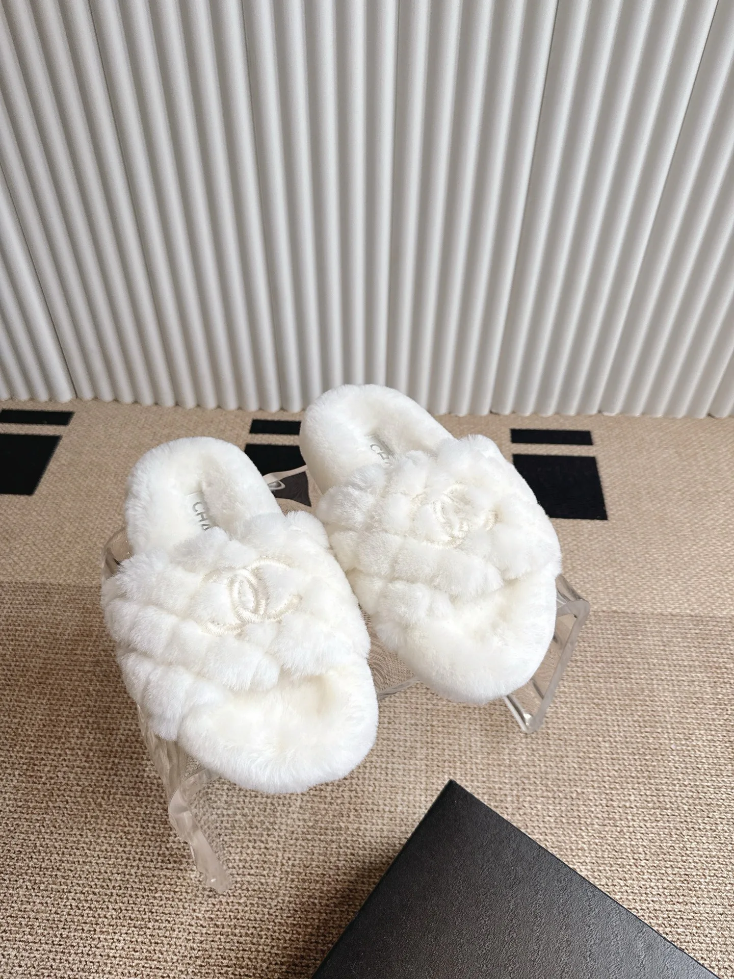 Women's Slippers CHANEL 18324643