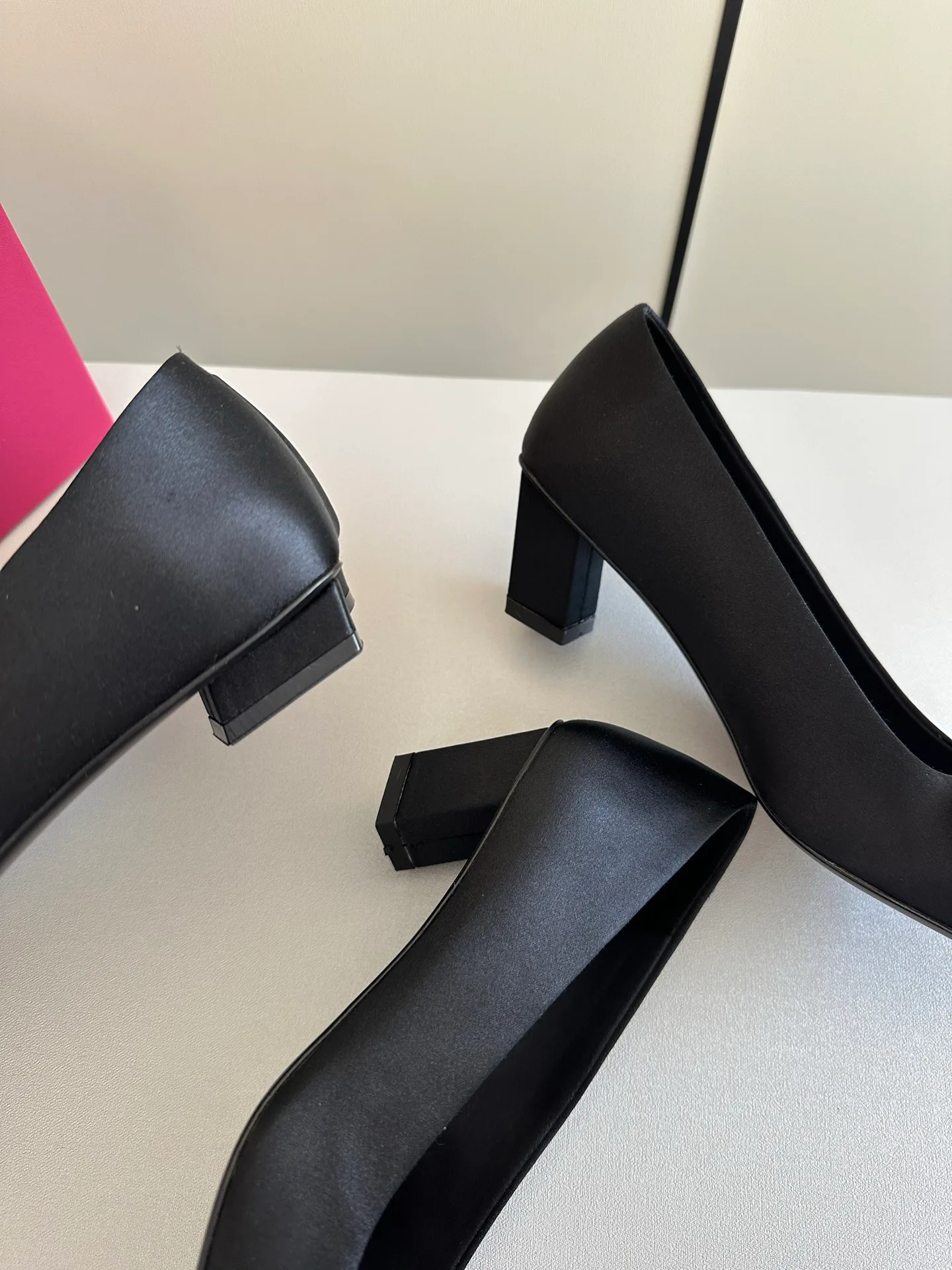 Women's Heels ROGER VIVIER 17624493
