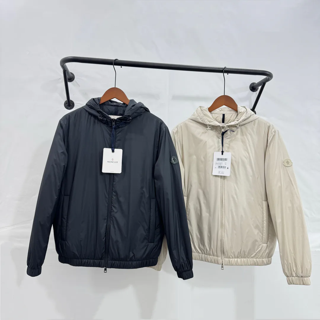 Men's Jackets And Down Jackets MONCLER 17827403