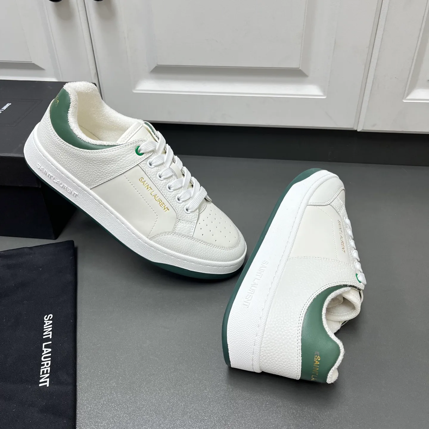 Women's Sneakers SAINT LAURENT 17636686