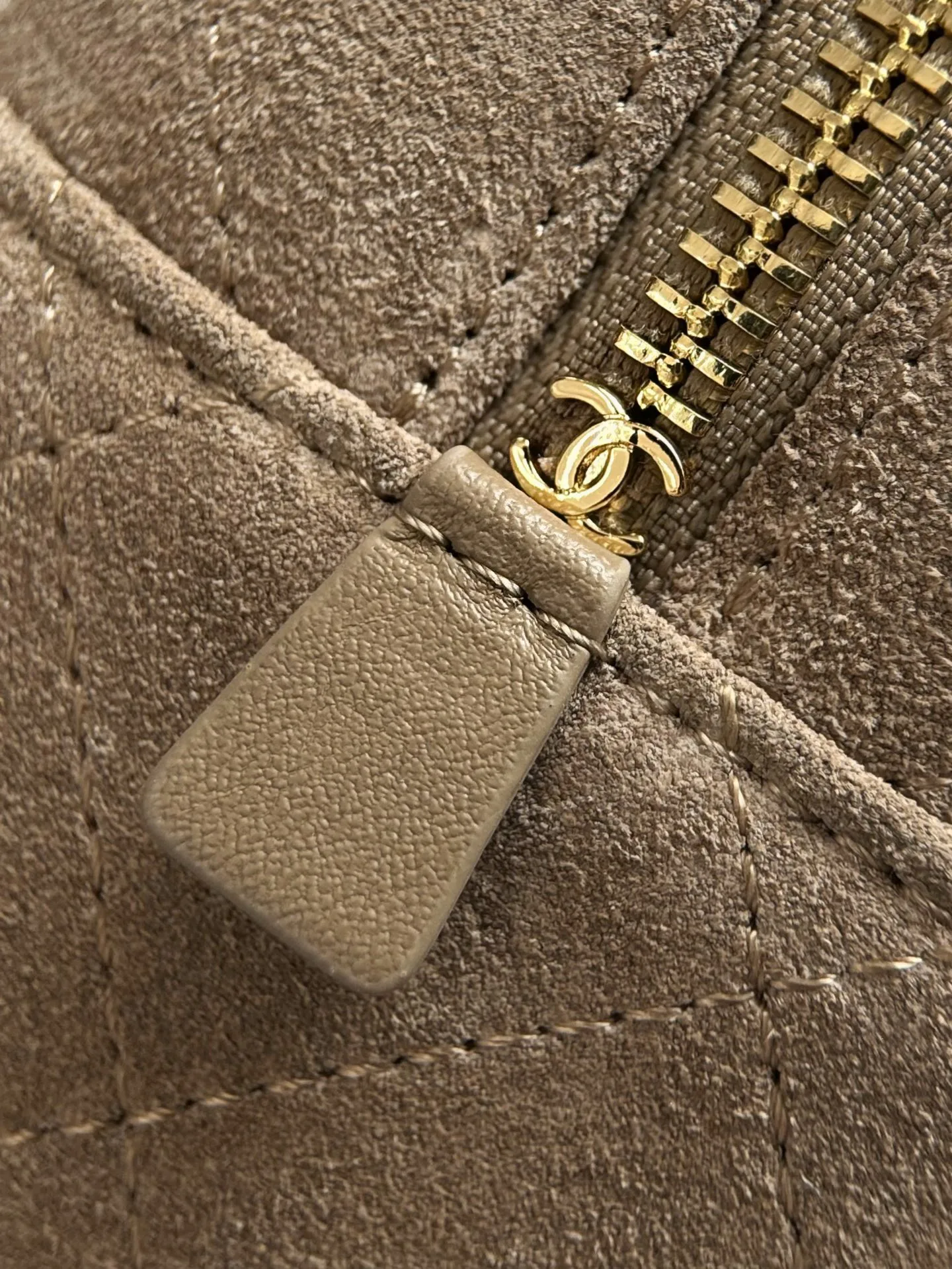 Women's Classic Handbags CHANEL 18147999