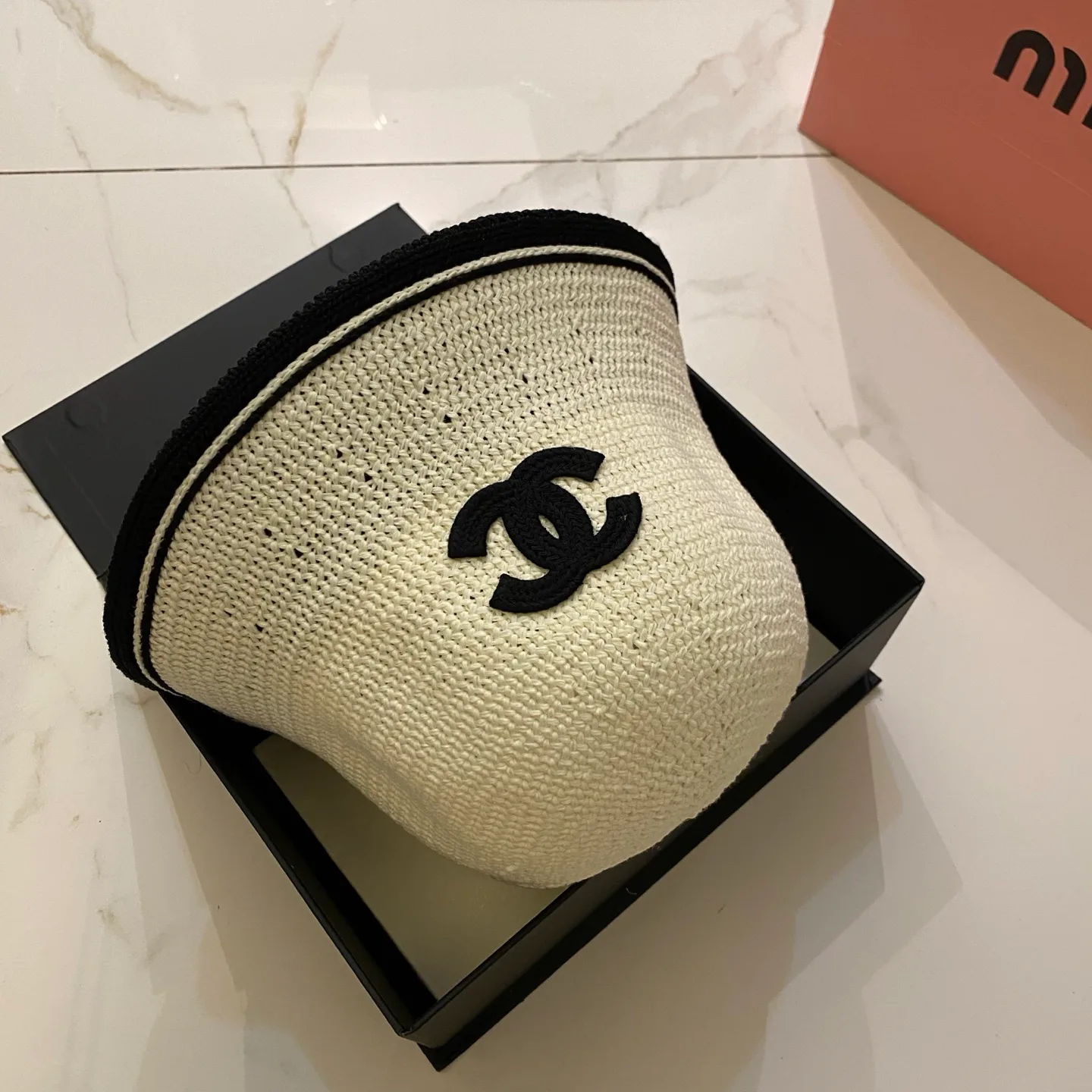 Hats CHANEL 17498309