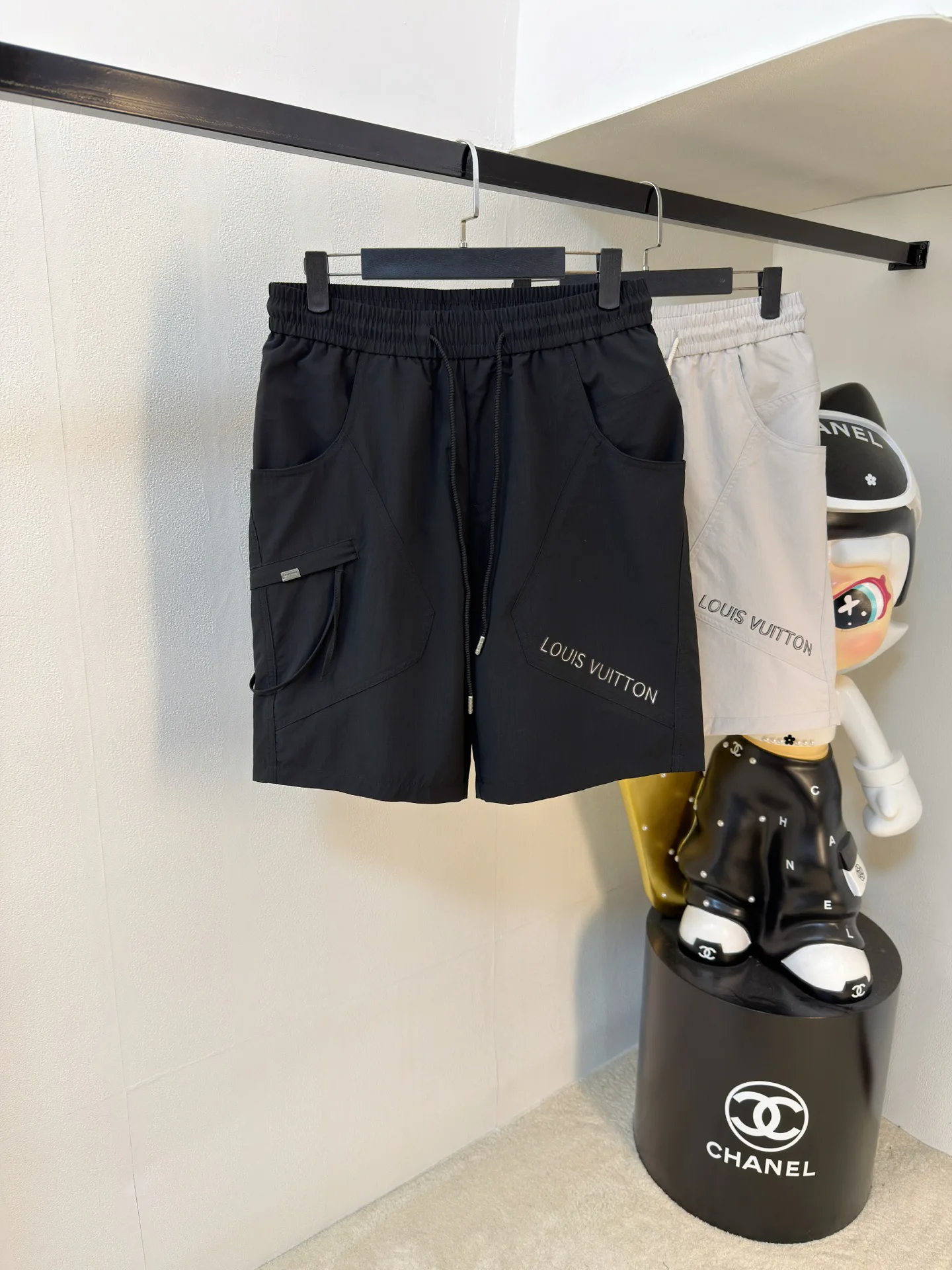 Men's Shorts LOUIS VUITTON 18296370
