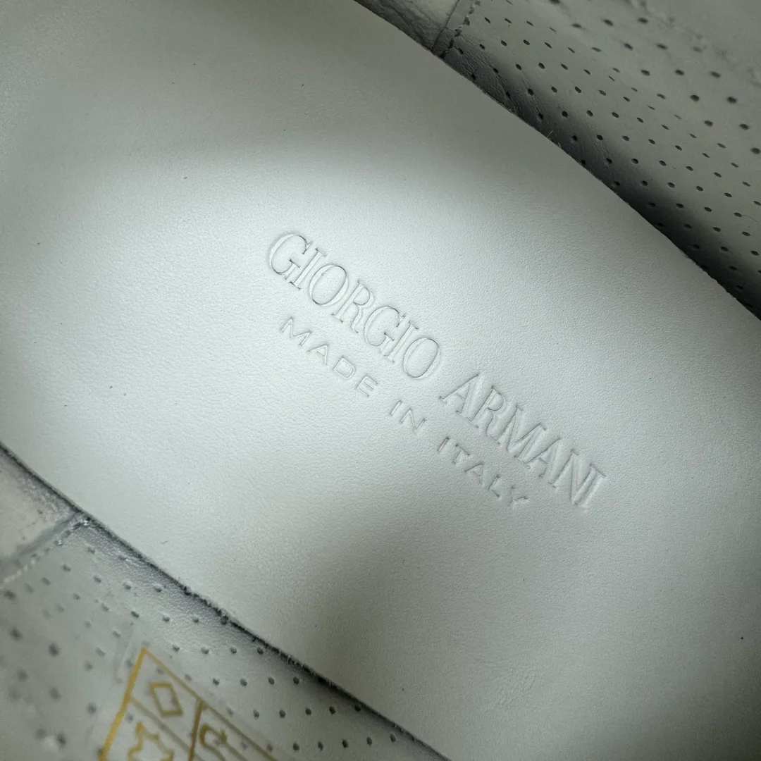 Men's Sneakers ARMANI 18100560