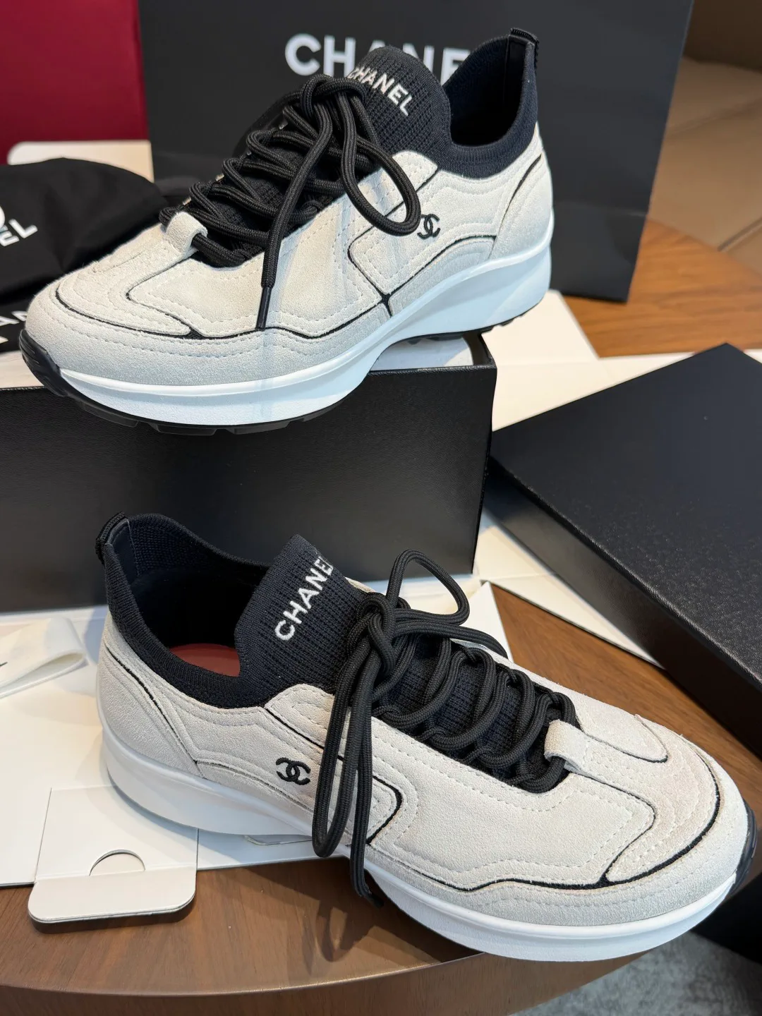 Women's Sneakers CHANEL 18067106