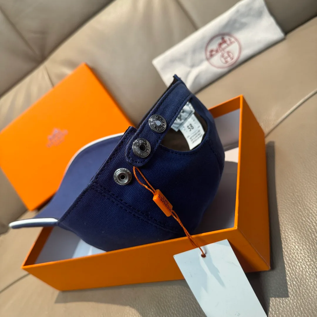 Hats HERMES 17604843