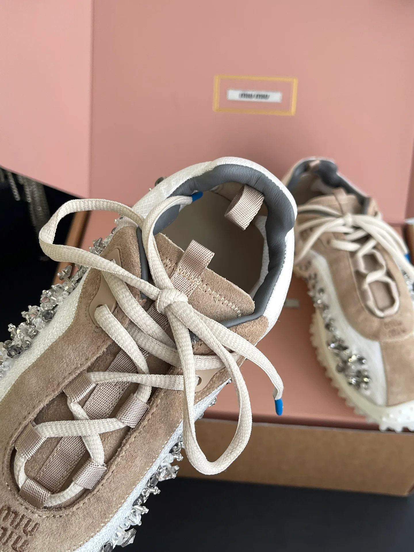 Women's Sneakers MIU MIU 17554328