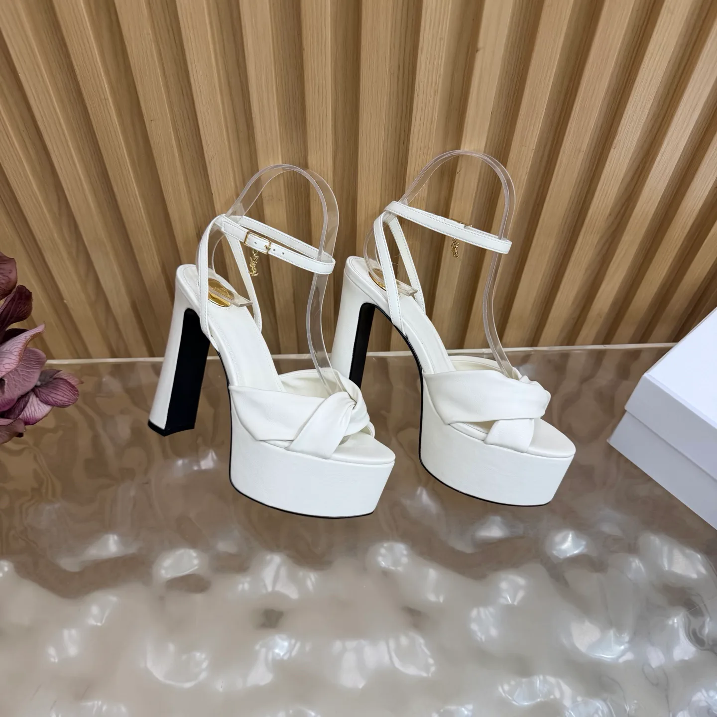 Women's Open-Toe Sandals SAINT LAURENT 18235640