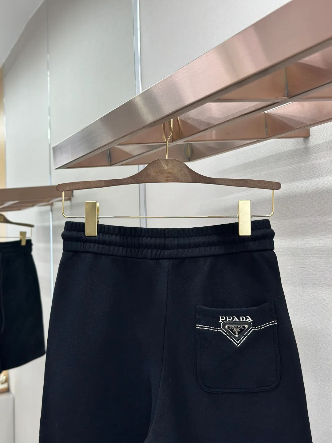 Men's Shorts PRADA 17468338