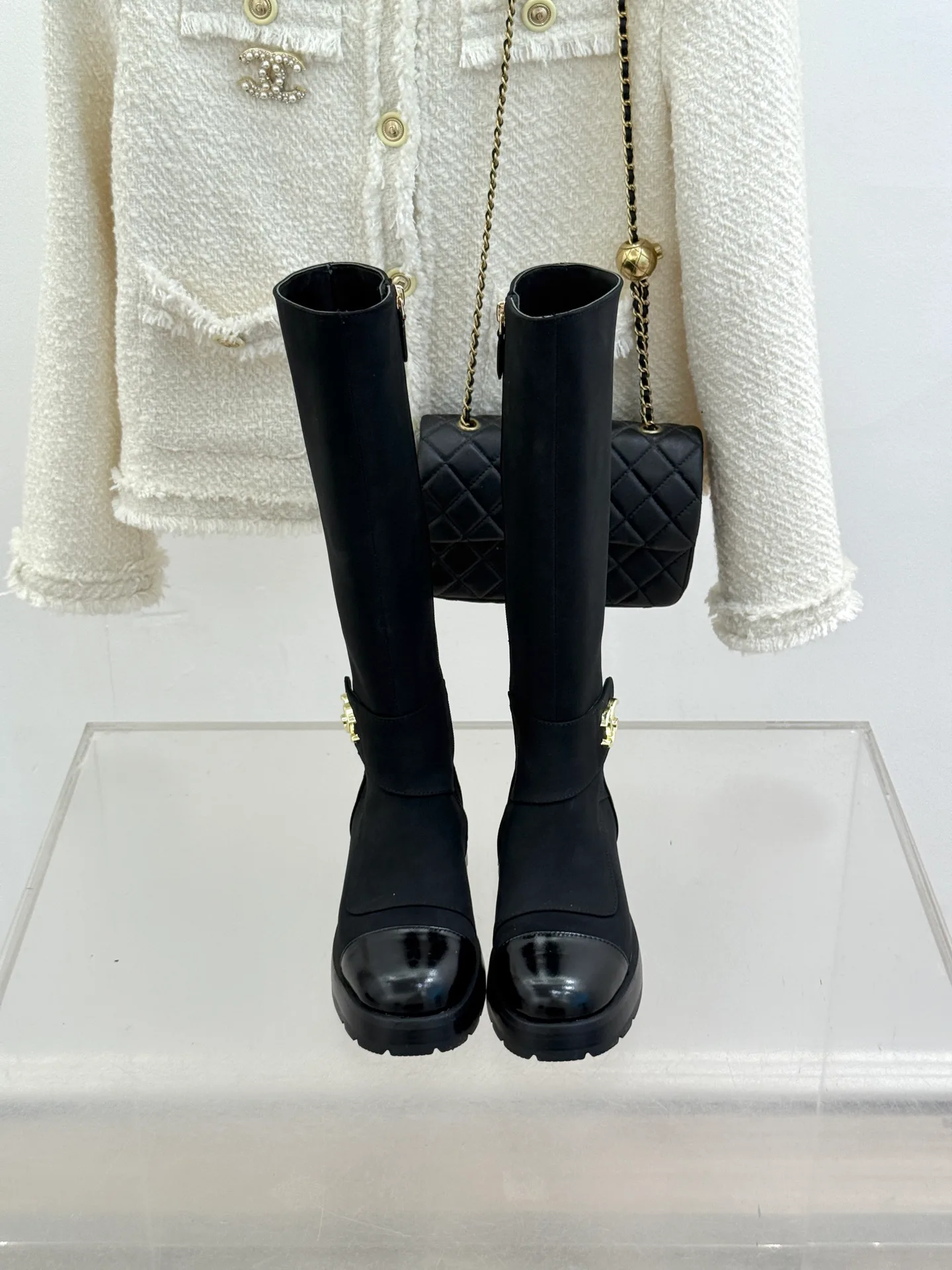 Women's Boots CHANEL 18436498