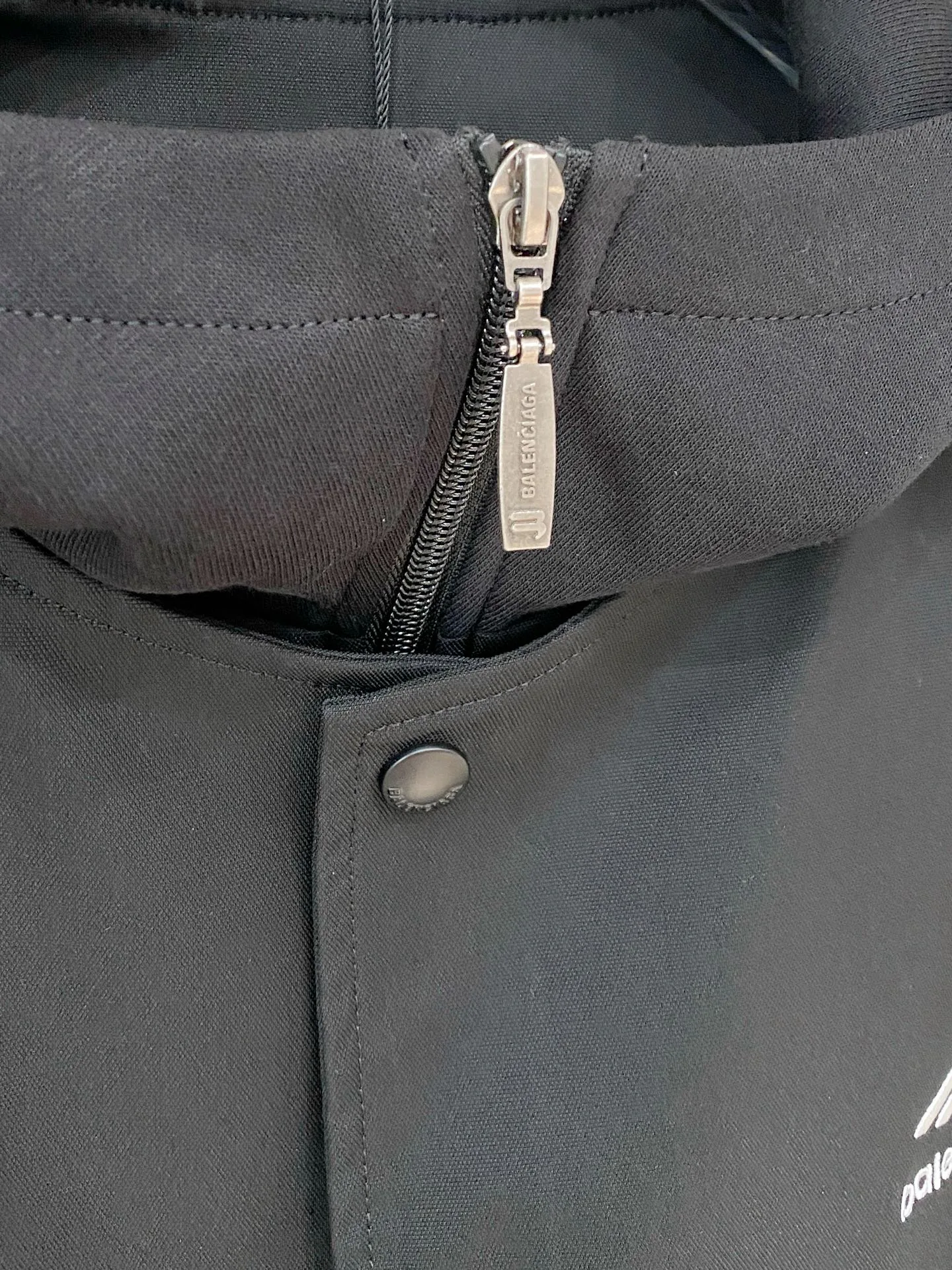 Куртки И Пуховики Мужские Balenciaga 18618730