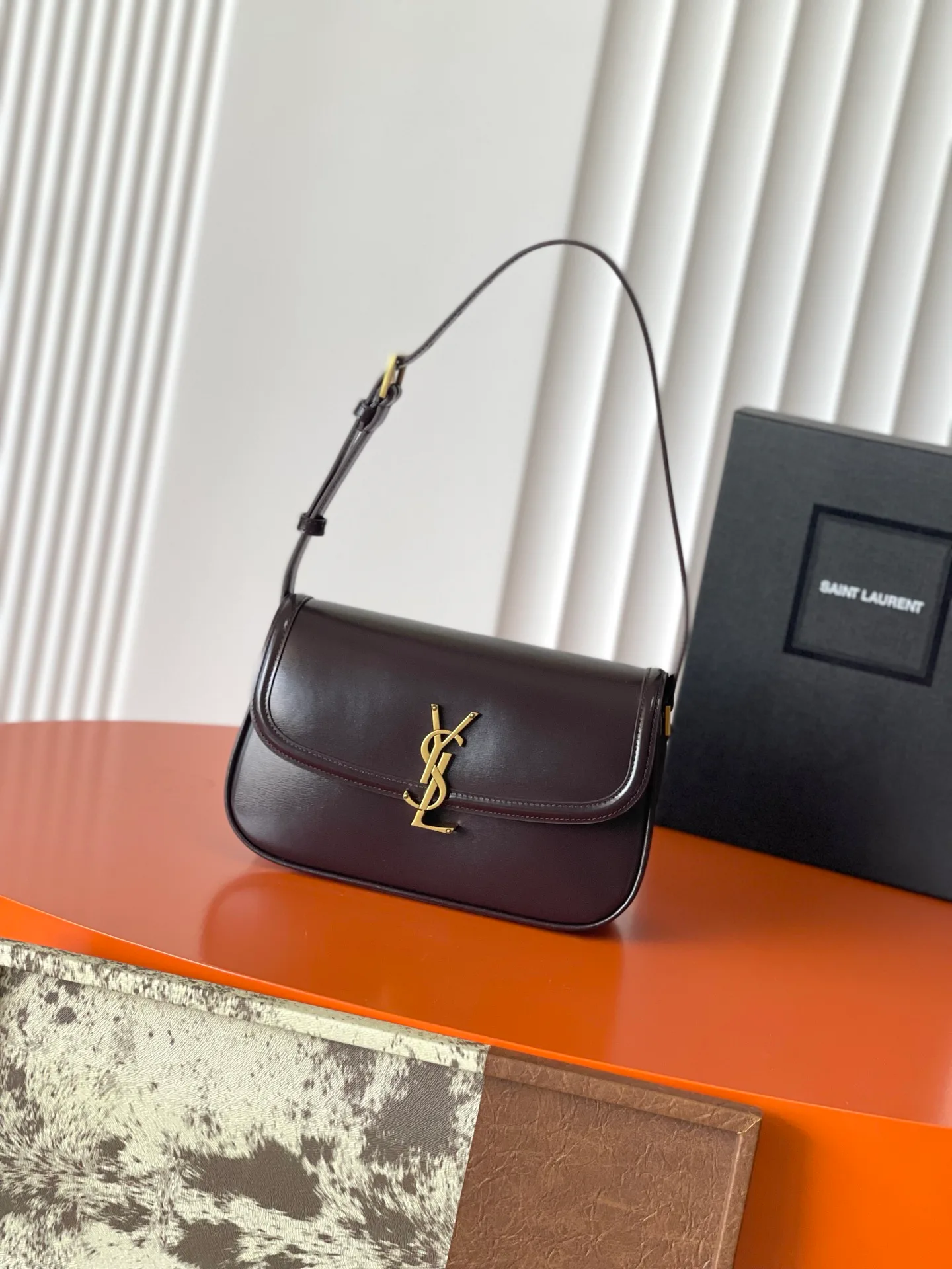 Классические Сумки Женские Saint Laurent 18610987