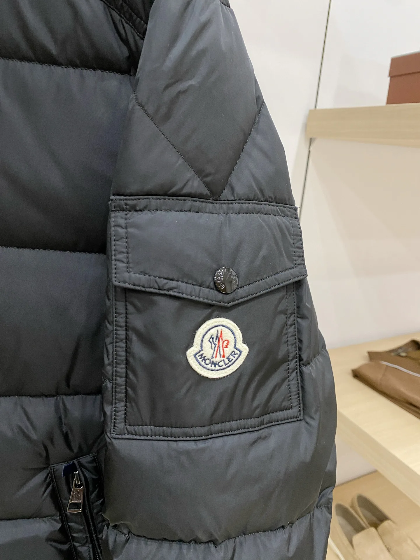 Куртки И Пуховики Мужские Moncler 18596323