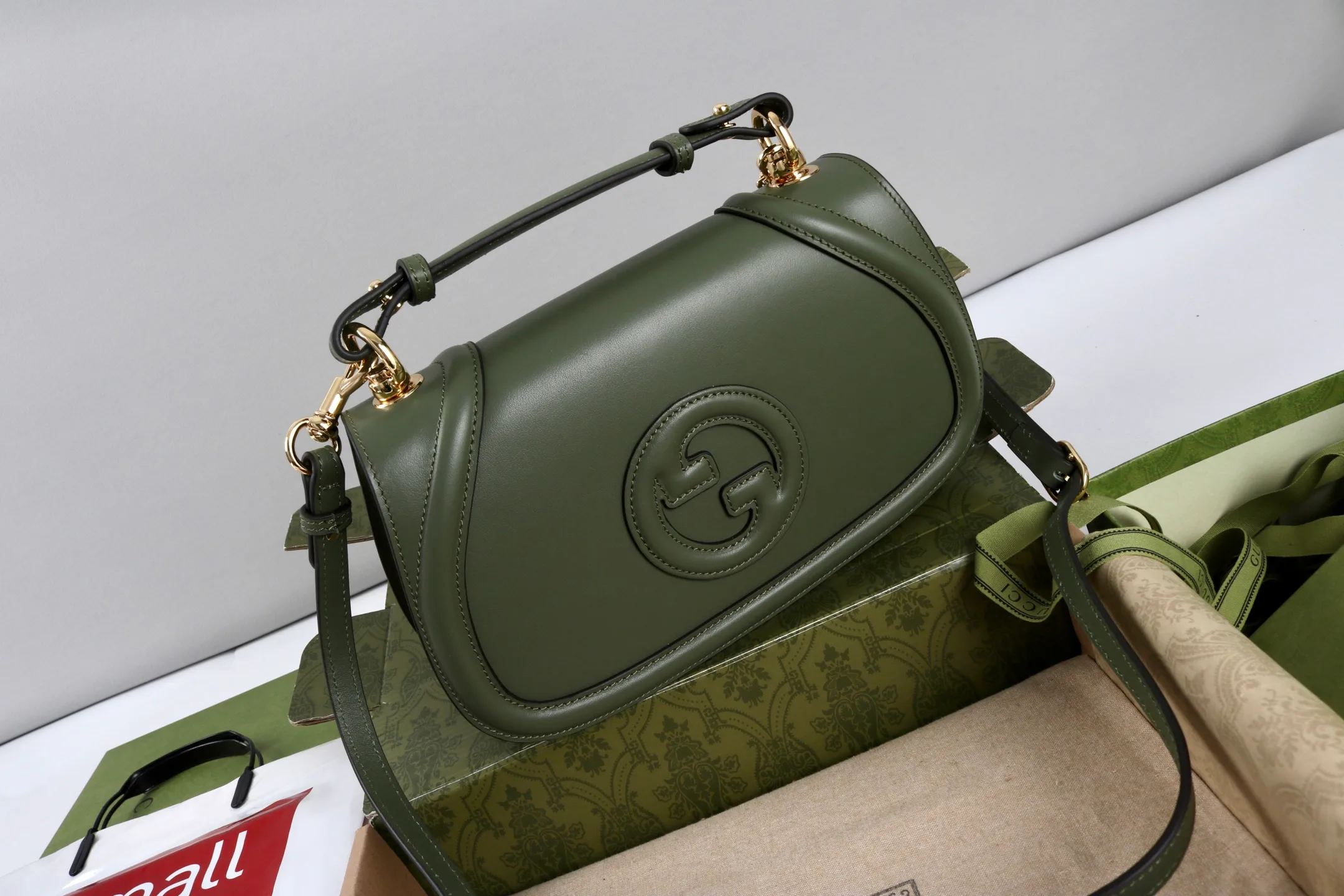 Women's Classic Handbags GUCCI 18065510