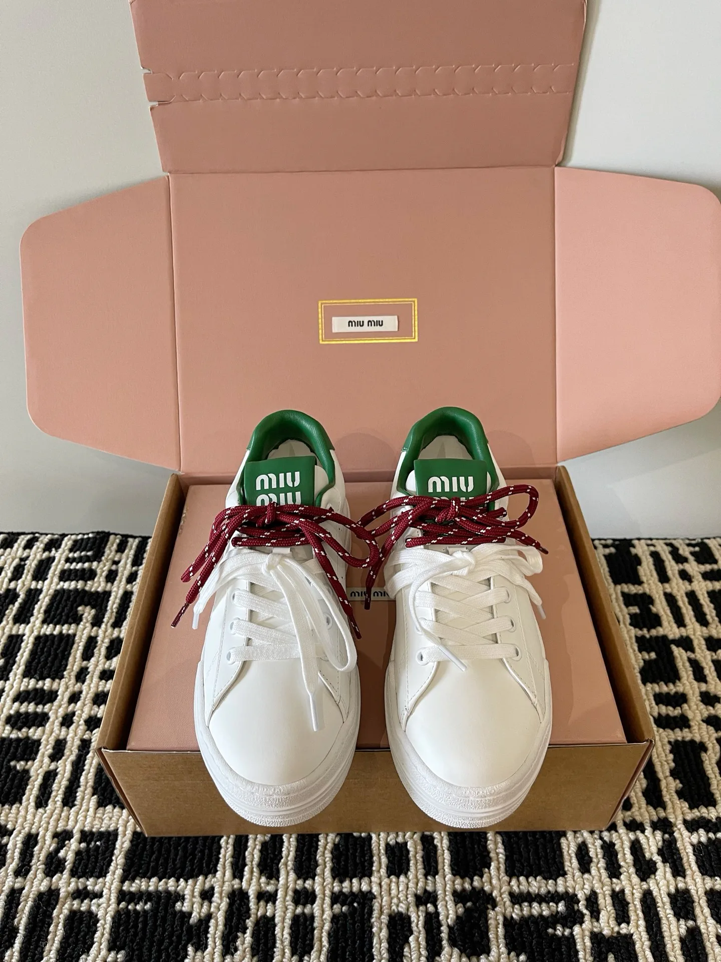Women's Sneakers MIU MIU 18234987