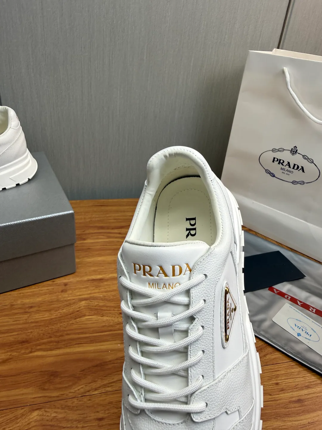 Men's Sneakers PRADA 18418642