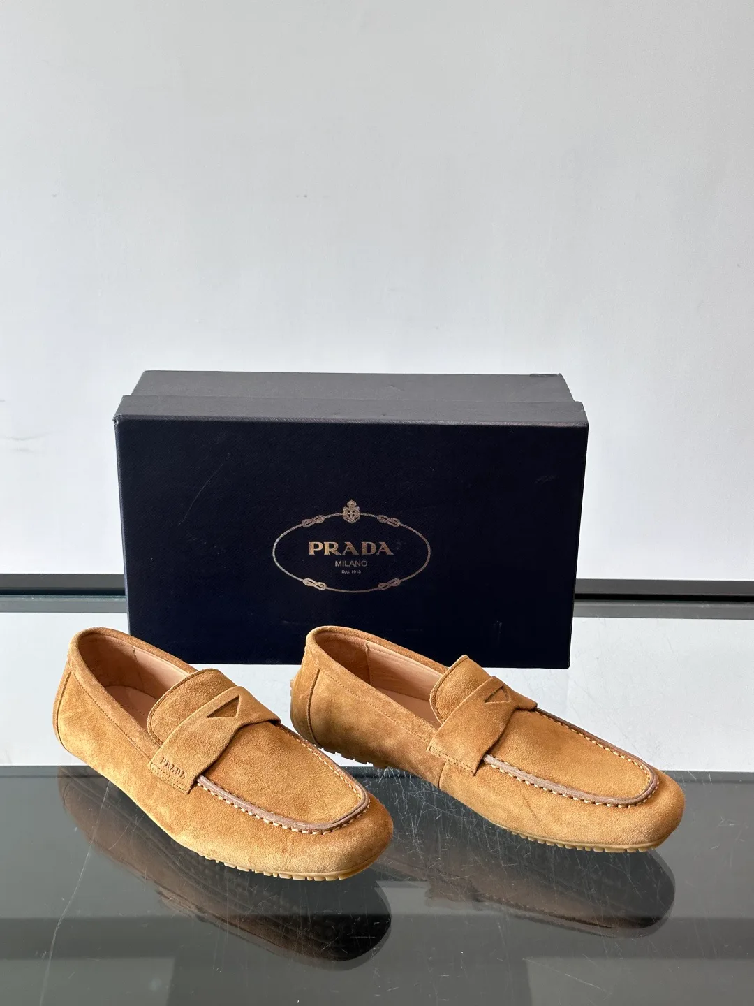 Men's Loafers And Dress Shoes PRADA 17447556