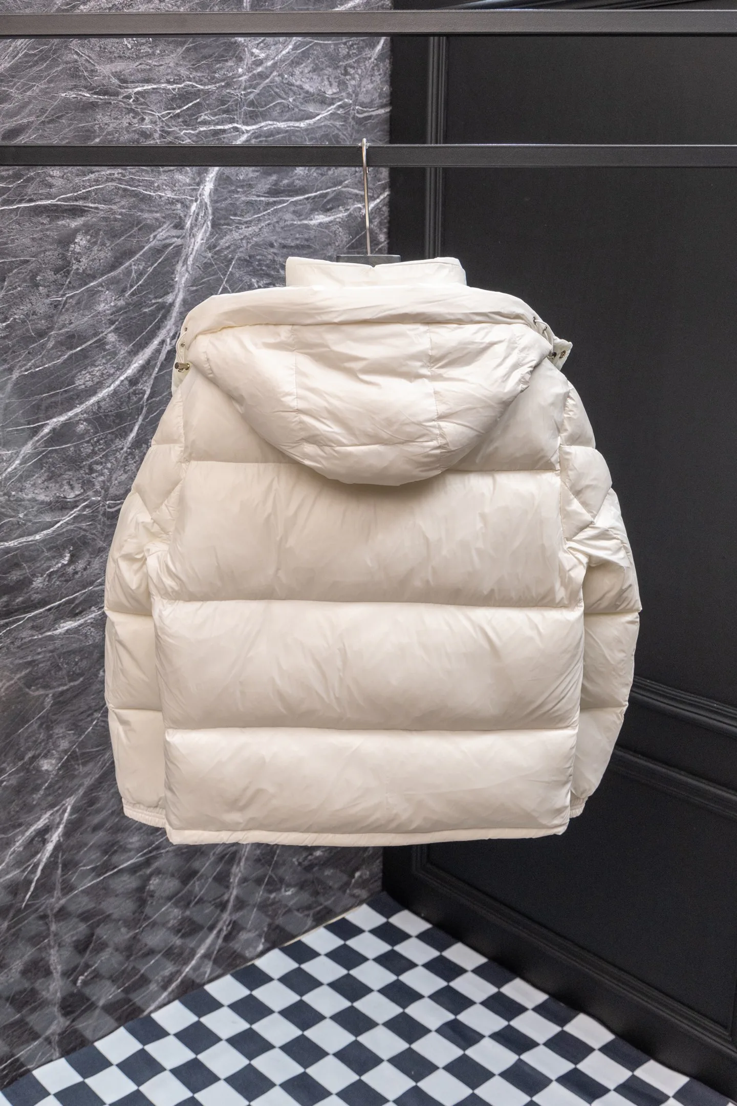 Men's Jackets And Down Jackets MONCLER 18179528