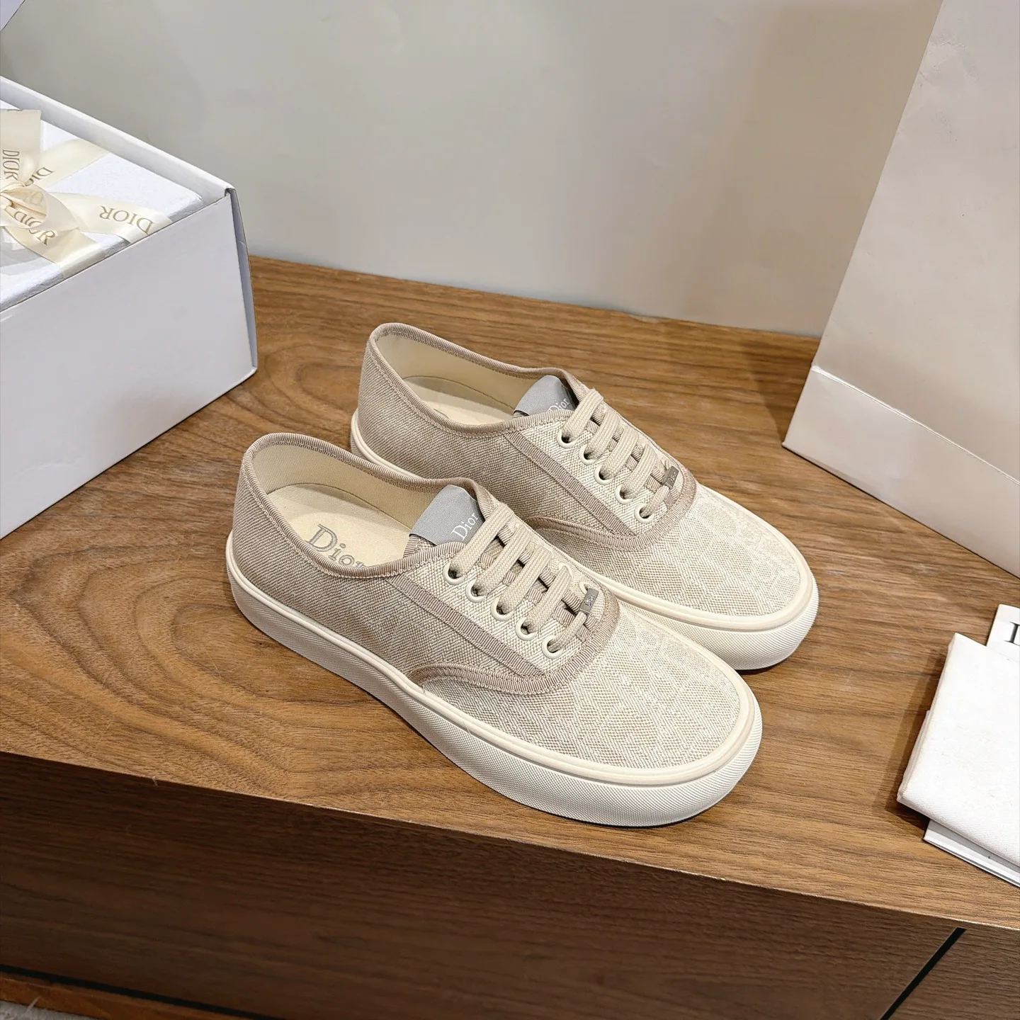 Women's Sneakers CHRISTIAN DIOR 18034452