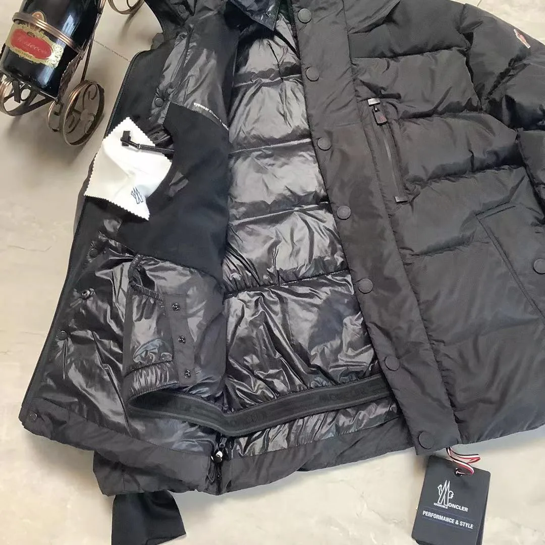 Men's Jackets And Down Jackets MONCLER 18111483